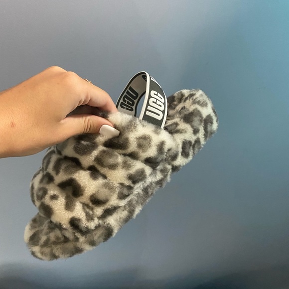 Ugg Fluff Yeah white leopard size 8 💕 - Picture 3 of 6